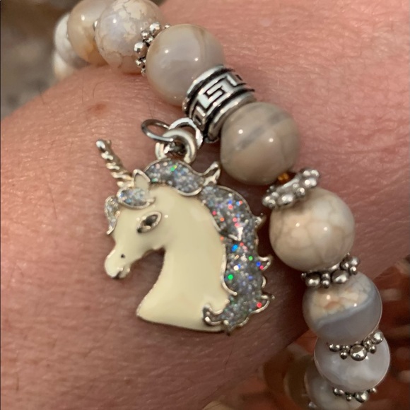 NEW Tibetan White Unicorn & Fire Agate Ball Stretchy Bracelet Approx. 7”… - Picture 2 of 7